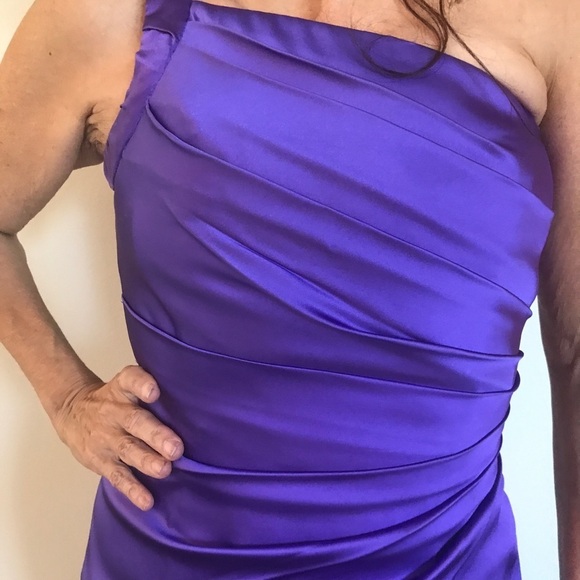 Phoebe Couture sz 0 - Picture 5 of 7